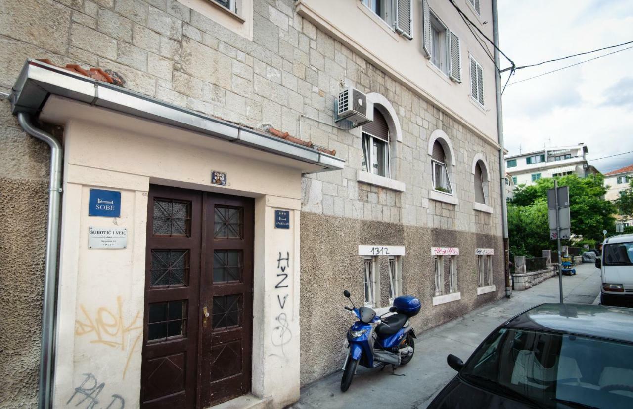 Private Accommodation Milisa Split Exterior photo